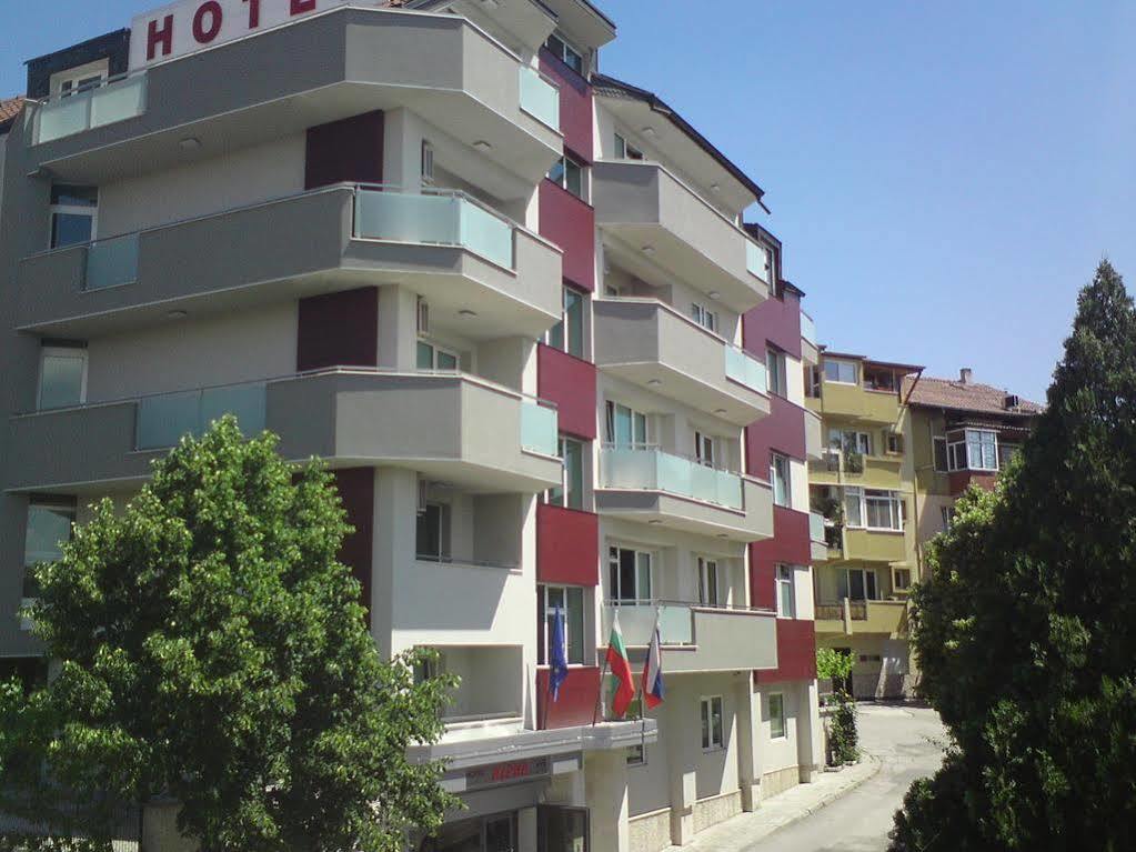 Alpha Family Hotel Blagoevgrad Extérieur photo